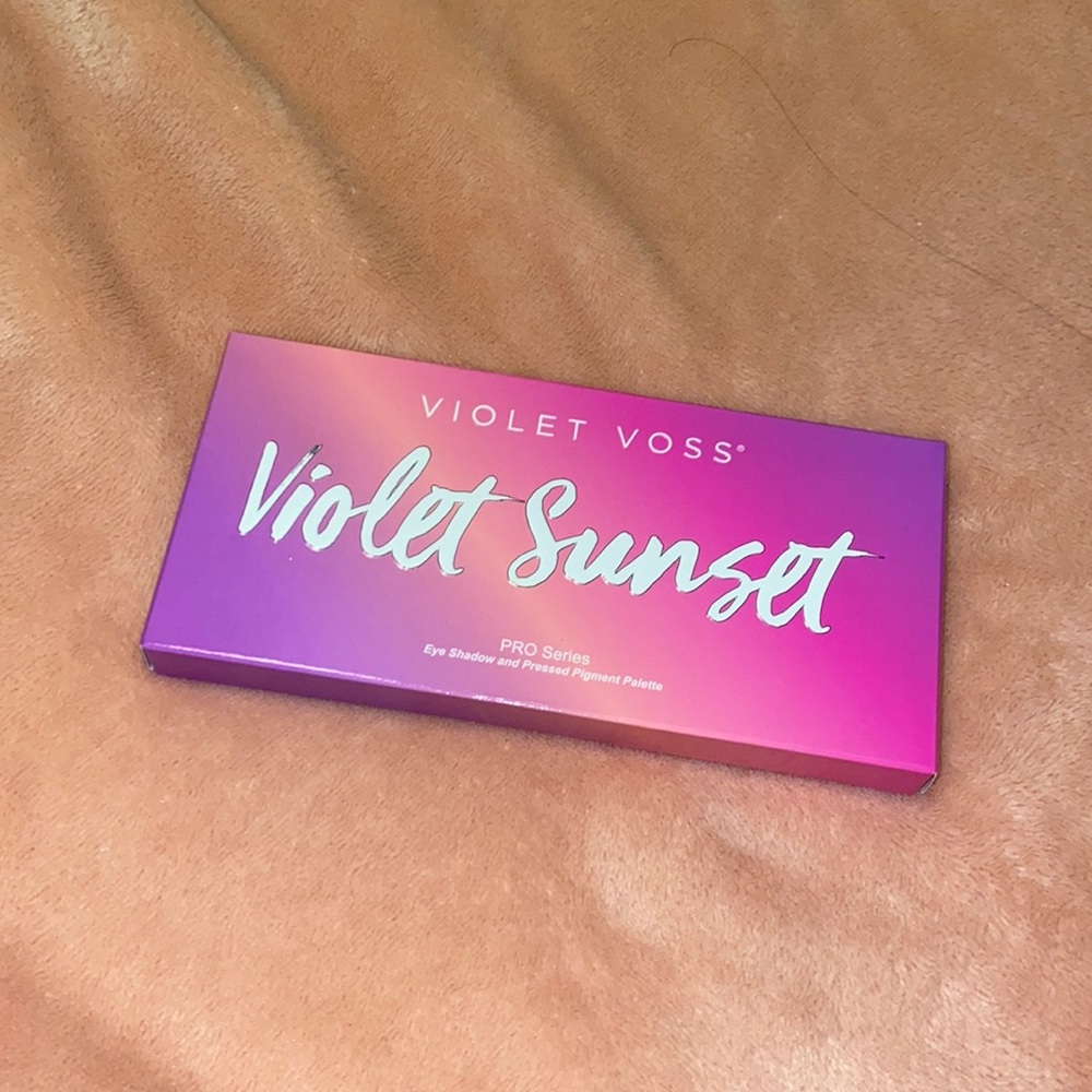NEW VIOLET VOSS EYESHADOW PALETTE